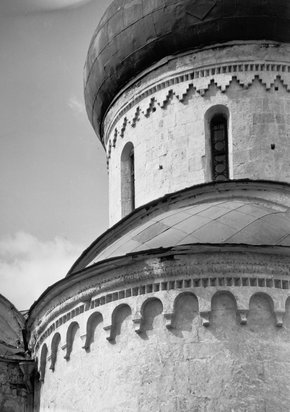 
                    Владимиро-суздальское зодчество: история и главные памятники архитектуры

                