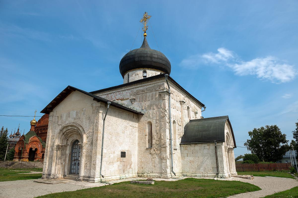 
                    Владимиро-суздальское зодчество: история и главные памятники архитектуры

                