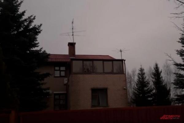 
        &laquo;У нее деньги есть&raquo;. У Долиной отняли еще и огромный пруд в Славине    