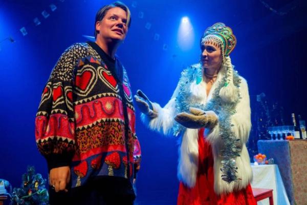 &laquo;Пивко&raquo; за Прилепина, деньги на ВСУ и забытая мать. За что поэтесса Полозкова попала в  розыск
