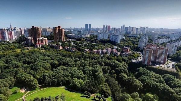 3 миллиарда, тайный посёлок и вилла. Кому на самом деле отошла империя Жириновского