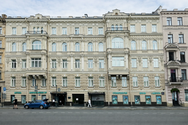 IPG.Estate выступила брокером в продаже здания на ул. Марата, 6