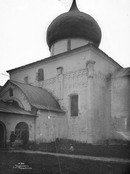 
                    Владимиро-суздальское зодчество: история и главные памятники архитектуры

                