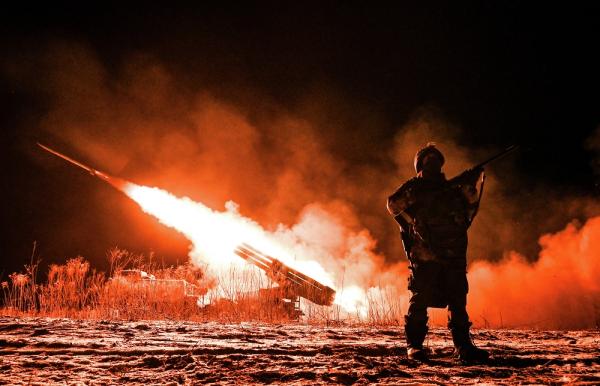 Новости СВО. ВС РФ освободили Сухецкое и Зелёное, фронт ВСУ в Харьковской области трещит по швам, Зеленский ищет встречи с Путиным, 2 февраля