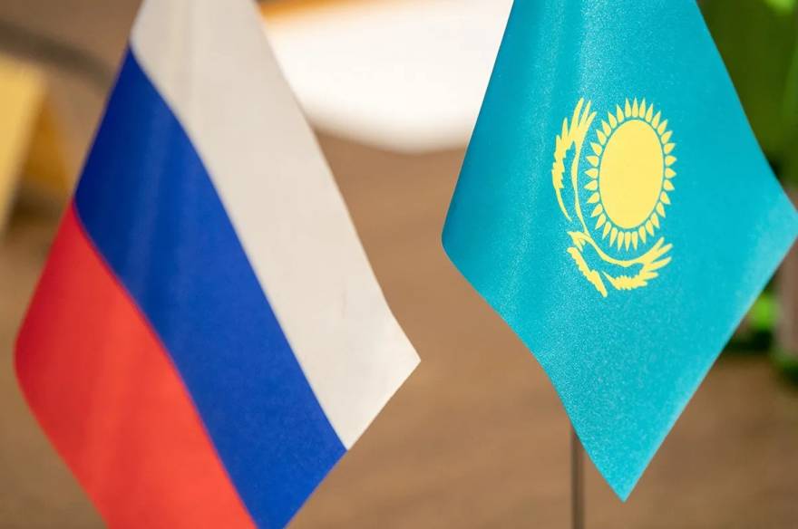РФ договорилась с Казахстаном о сотрудничестве в сферах строительства и ЖКХ0
